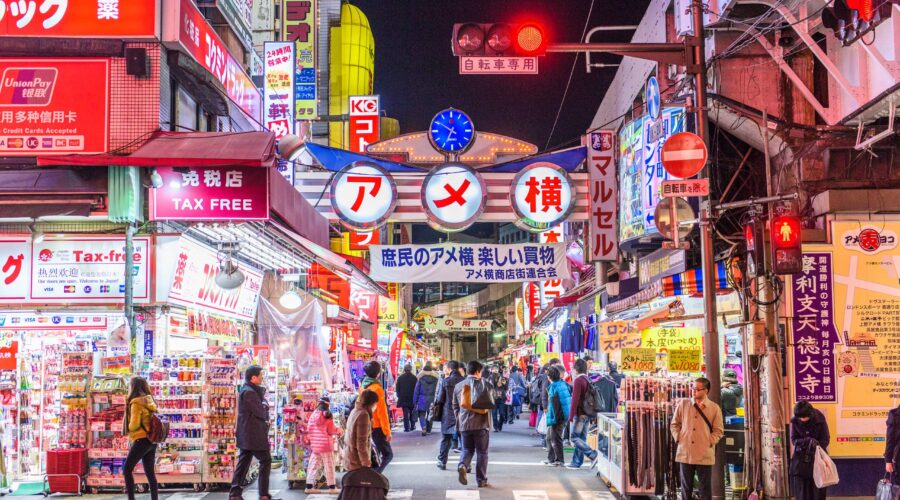 How to Plan a Stress-Free Japan Group Tour: A Timeless Guide