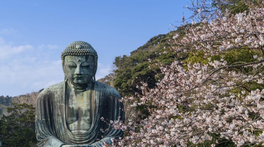 A Day in Kamakura: Where Bamboo Forests Meet the Sound of the Sea