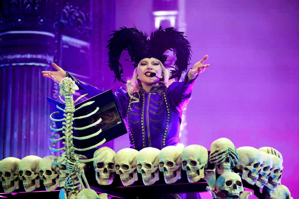 Lady Gaga Mayhem Ball Japan