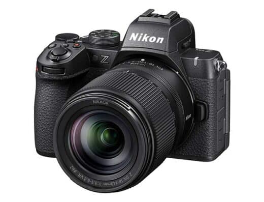 Nikon Z50II (with Z DX 18-140mm) Rental in Japan