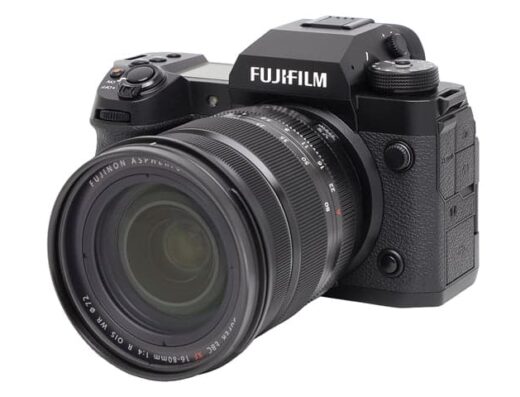 FUJIFILM X-H2 with XF16-80mmF4 Kit Rental in Japan