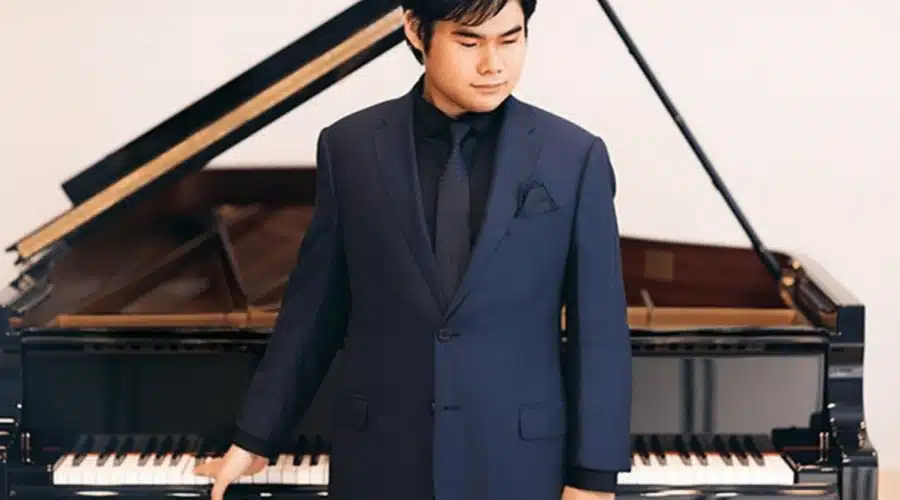 Attending Nobuyuki Tsujii’s “Impressionism” Concert in Japan: A Visitor Guide to Music, Art, and Event Systems