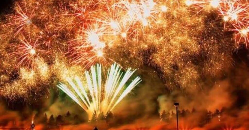 Hokkaido Shimbun Autumn Fireworks