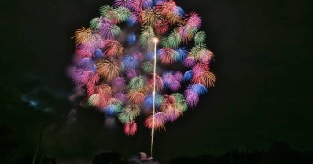Hokkaido Shimbun Autumn Fireworks