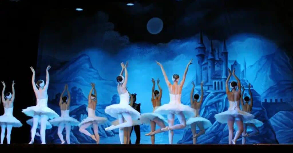 SWAN Ballet cross Reading