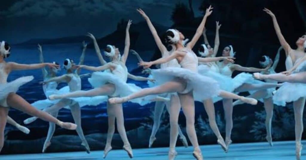 SWAN Ballet cross Reading