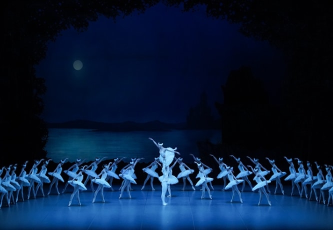Tokyo Ballet Swan Lake