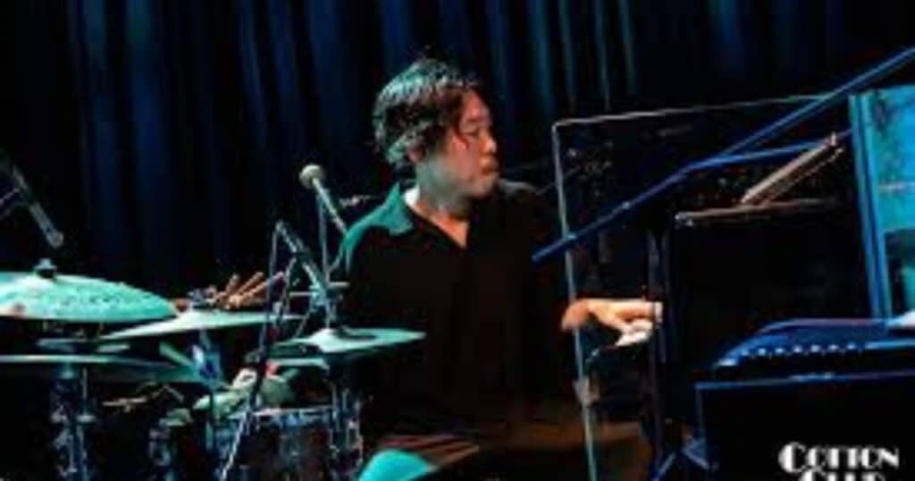 Manami Kakudo and the Ammonites