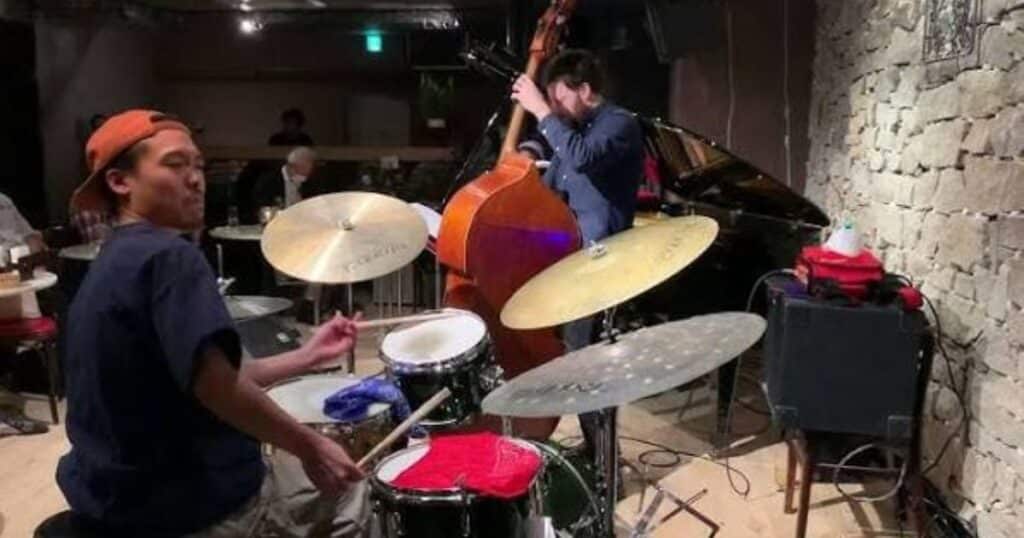 Shun Ishiwaka Trio