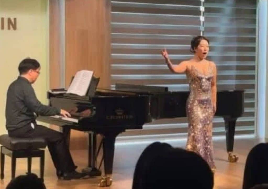 Ayaka Oki Soprano