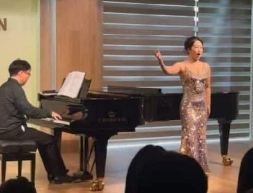 Ayaka Oki Soprano