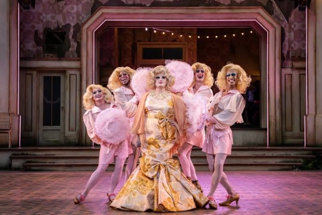 La Cage aux Folles